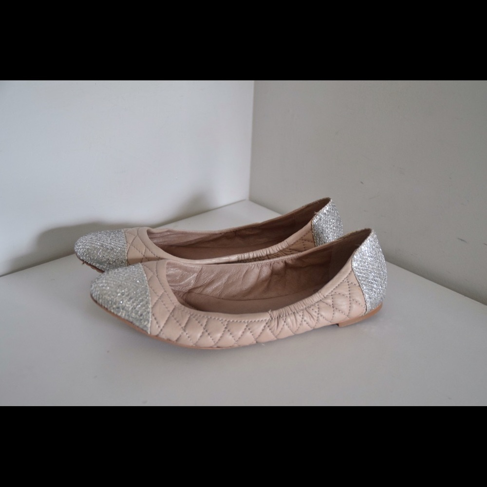 Vince Camuto "Fawna" flats